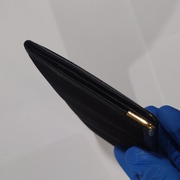 Luxury Black Leather Rémy Martin Wallet w/ Gold Corner Accents, Unisex Accessory - Picture 6 of 12